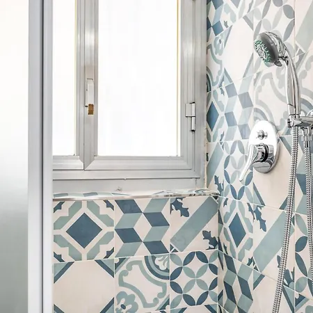 New Apt! 1km From Station 'la Spezia' Апартаменты Специя