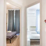 Apartamento Guesthost - New Apt! 1km From Station 'la Spezia'
